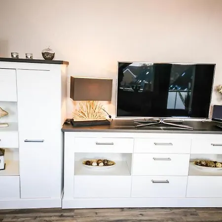 Ferienwohnung Ostseeliebe * 沙博伊茨